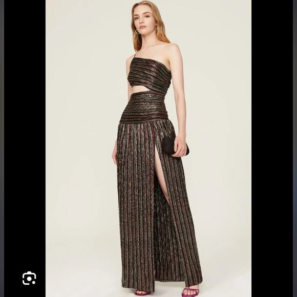 Rebecca Vallance Ronnie Gown Size 2 Black Gold Red - Picture 1 of 9